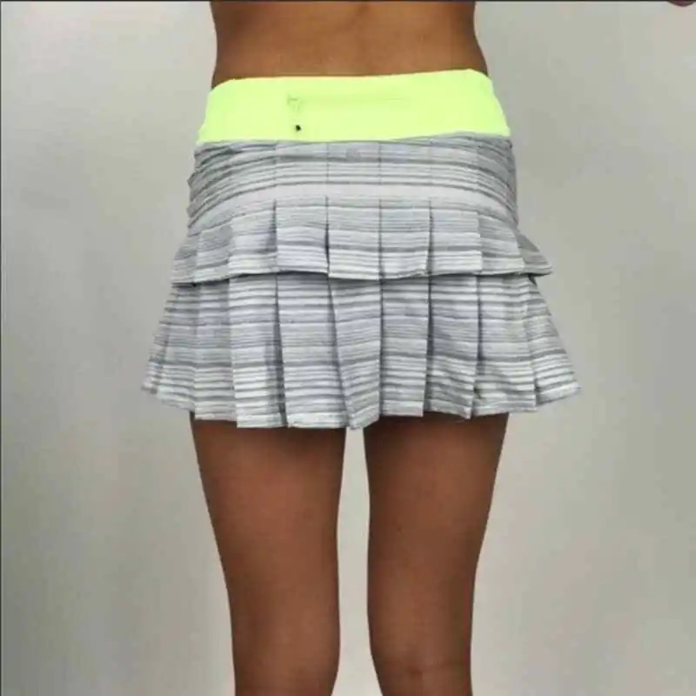 Lululemon pace Setter Skirt Silver Spoon Space Dye Clear Mint size 6